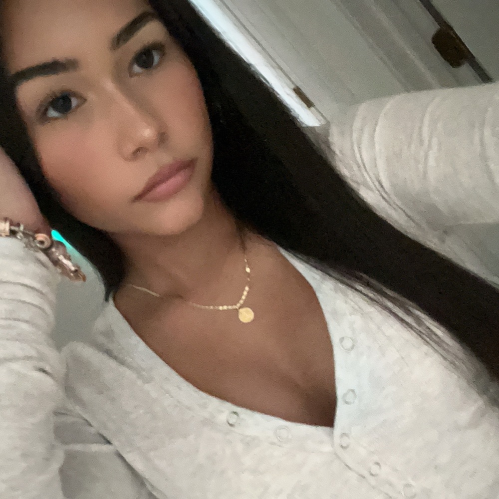Meet your Posher, Valerie